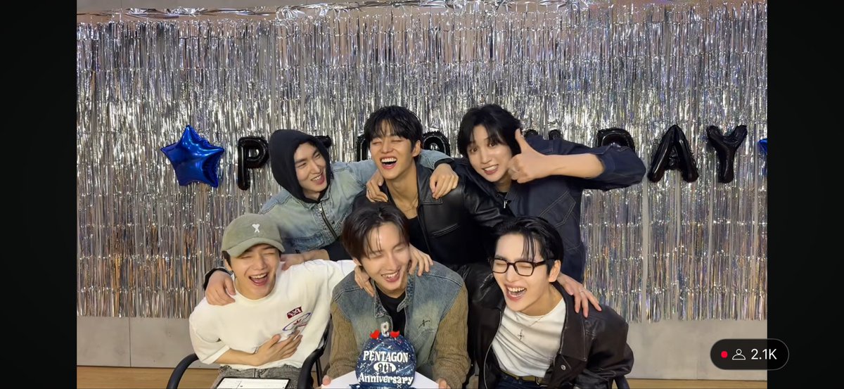 augustforhui's tweet photo. happy 9th anniv my lovesss!!!! 🫶🏻🫶🏻 https://t.co/cmKyf7Z0aK