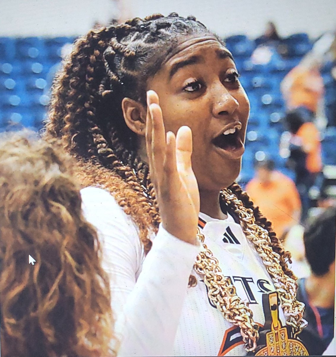 Defending champion UTSA has been picked second in the American 🏀 women's basketball preseason coaches' poll. Junior center Idara Udo is projected as first-team all conference. thejbreplay.com