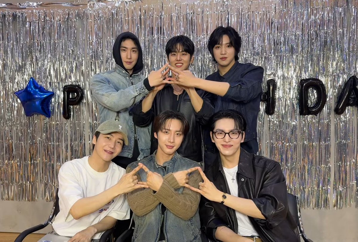n_huidake24's tweet photo. PENTAGON９周年おめでとう🎂🎉いつもいつもありがとう♡♡♡
毎日曲も聴いてるし、動画観てる❣️
早くPENTAGONみんなに会いたいし、大好きなユニさん達にも会いたいよ🥹♡
PENTAGON大好きだよ~사랑해 💚💌
#PENTAGON9THYEAR
HAPPY 9YEARS WITH PTG 
#펜타곤 #PENTAGON @CUBE_PTG https://t.co/6pKJv8fzor