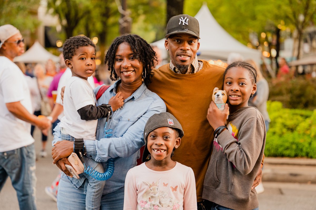 southeasttouris's tweet photo. 🍂 Fall for Greenville returns Oct 10‑12, 2025 (with Kick‑off on Oct 9)! A Signature Event of the Southeast featuring 60+ restaurants, 80+ bands, &amp; 50+ beer/wine vendors—tastes &amp; tunes galore. 🎶🍴

📍 Greenville, SC
🔗 https://t.co/LBavtCFAOe https://t.co/bA0k8P01J8