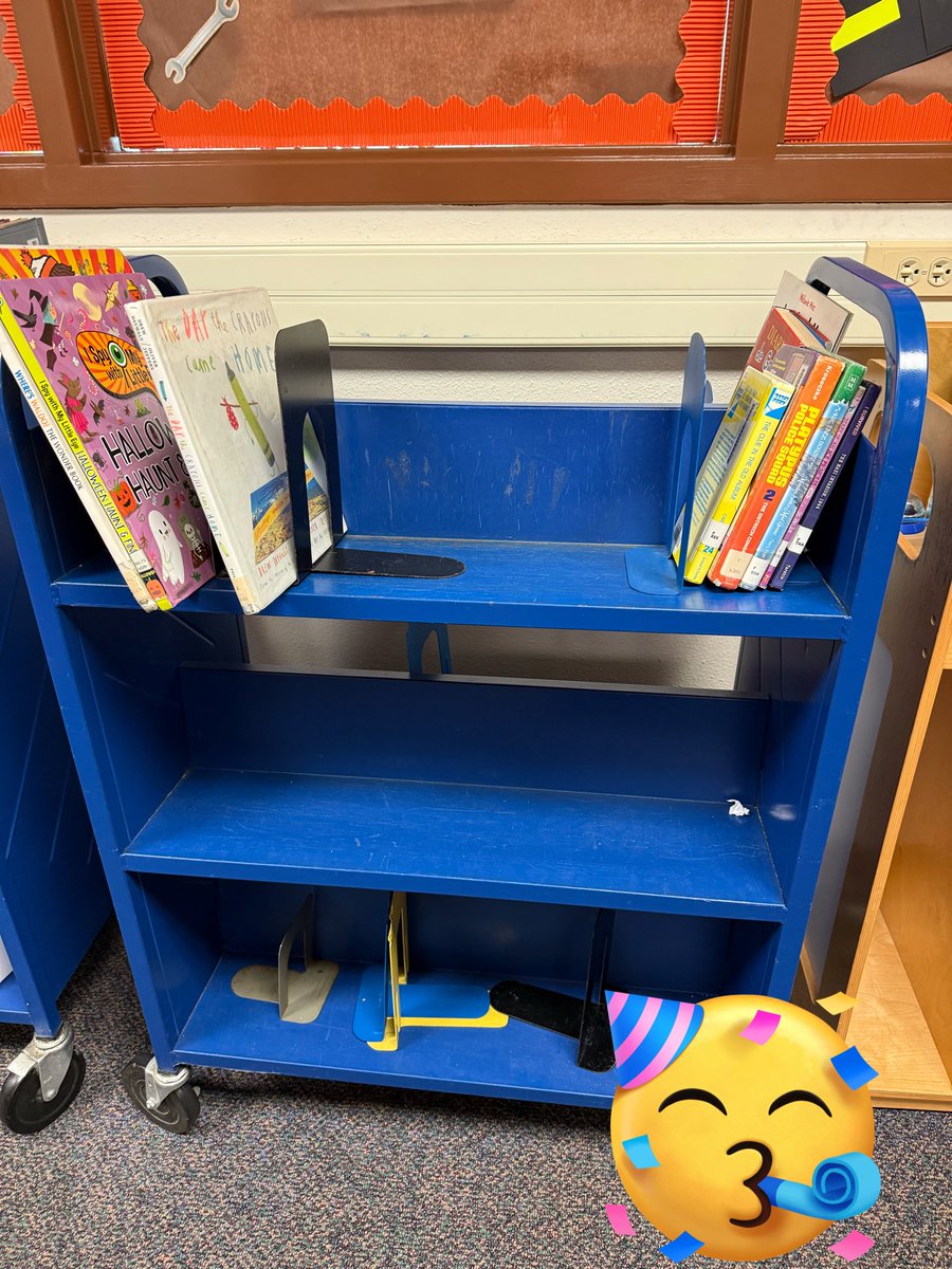 LibraryAHCES's tweet image. I would not be able to function without my CE volunteers🥹. No joke, this library ship is afloat because they truly have my back🫶🏼. We’re not missing a single beat because their service saves this librarian’s life🙃! #Grateful #AlamoHeightsCommunity #ShelvingBooks #LibraryLife📚