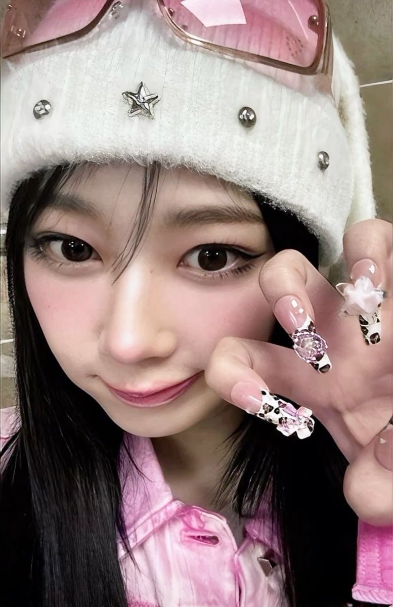 ara ʚɞ tweet media