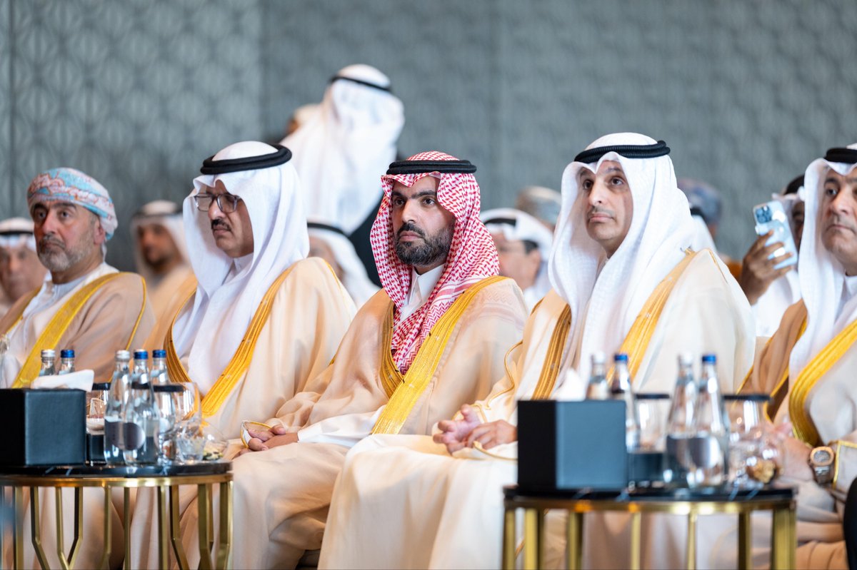 خليجنا واحد 🇸🇦🇦🇪🇧🇭🇴🇲🇶🇦🇰🇼

One Gulf, one vision.