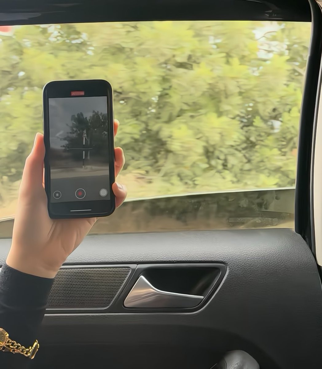 هواجيس الطَّريق 🍃🤍
 "في ناس تتعوض بناس ،وفي ناس متتعوضش 
بكل الناس".