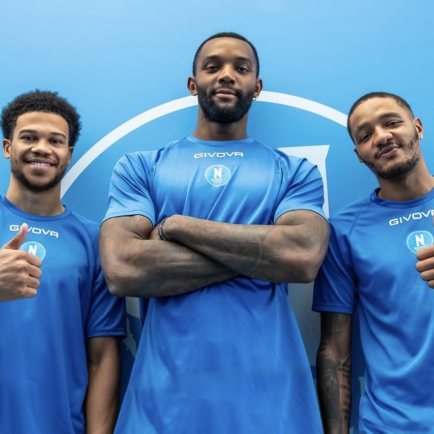 basket_napoli's tweet image. 𝗣𝗥𝗘𝗦𝗘𝗡𝗧𝗔𝗧𝗜 𝗦𝗜𝗠𝗠𝗦, 𝗕𝗢𝗟𝗧𝗢𝗡 𝗘𝗗 𝗘𝗟-𝗔𝗠𝗜𝗡 🎙🏀

🔗 Scopri le dichiarazioni ed il comunicato integrale: bit.ly/4q0gRTs

📸 Alfredo De Lise | Egizia Coppola 

#NapoliBasketball | #DestinationNapoli 💙