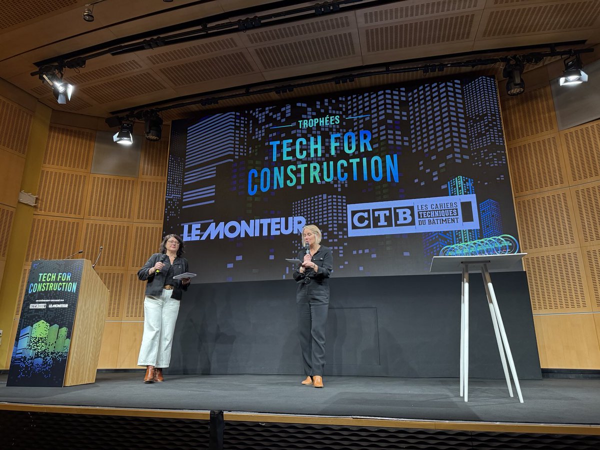 digiacomoemma's tweet image. Remise des trophées du #Techforconstruction ⁦@Le_Moniteur⁩ et ⁦@RedacCTB⁩ ⁦@AutodeskFrance⁩ partenaire du Trophée depuis 11 ans