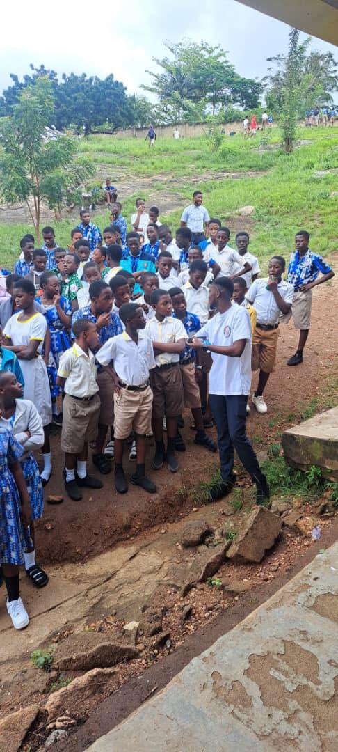 epa_koforidua's tweet image. The Nsawam District Office of EPA Eastern Region educated pupils of Rev. Father Weighers Primary &amp;amp; J.H.S on plastic pollution its causes, effects, and how to prevent it. 
Let’s reduce, reuse &amp;amp; recycle to protect our planet!

#EPAEasternRegion #ClientServiceWeek
#PlasticPollution