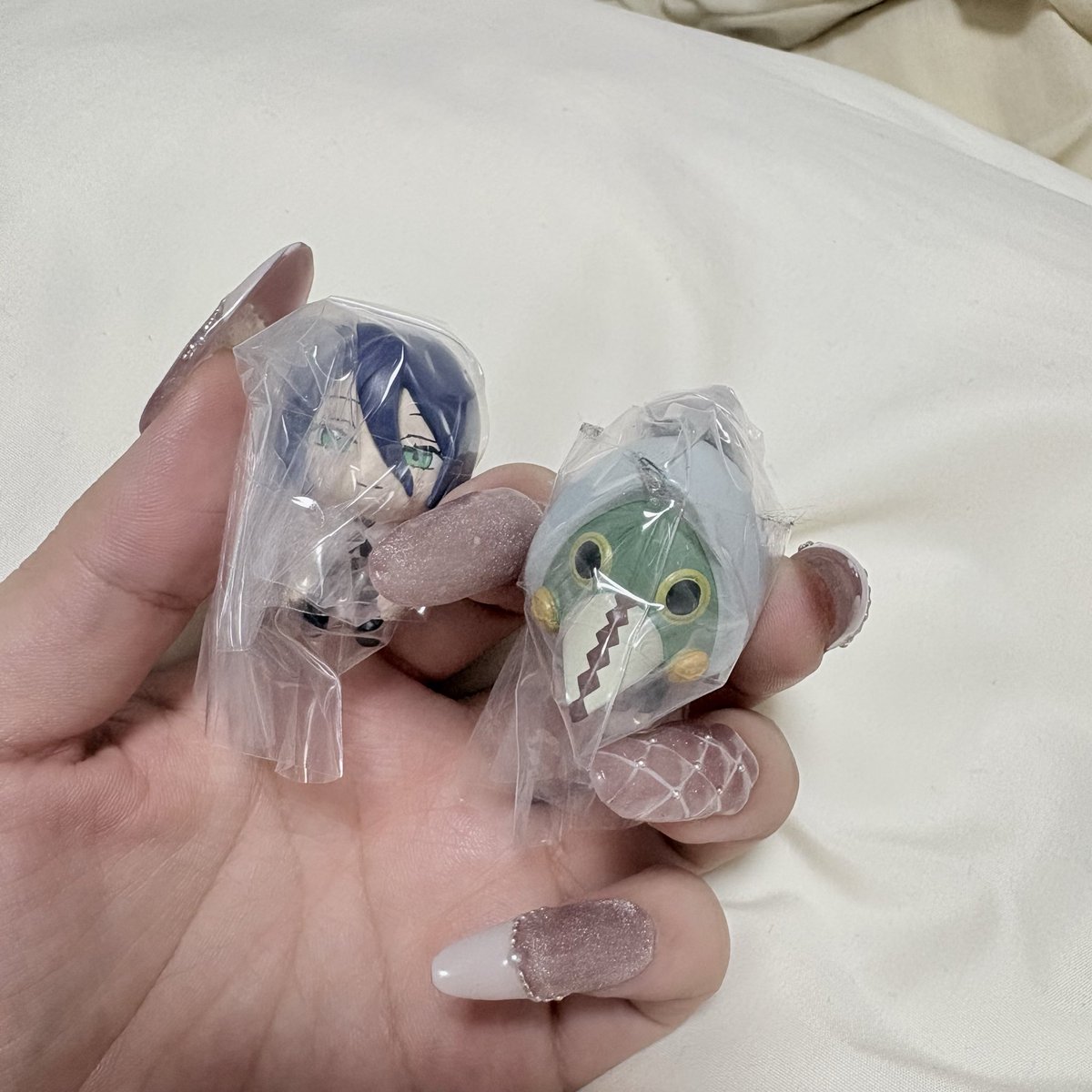 彼氏とデートでなんとなくガチャガチャ見に行ったらたまたま売ってて推し出てえぐい😭