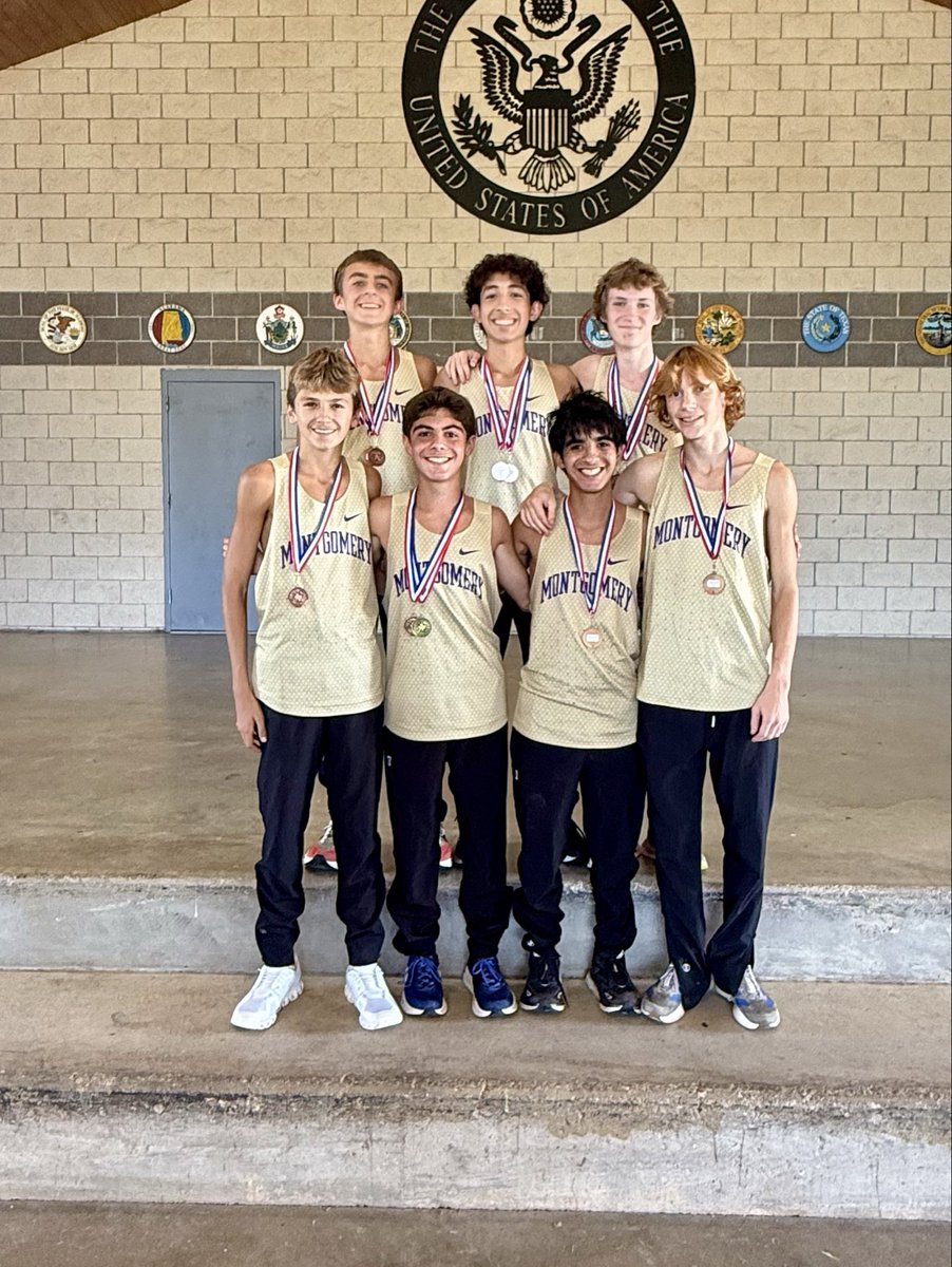 MHS XC (@mogoxc) on Twitter photo Varsity boys place 3rd overall 🥉& advance to the regional meet! 💪🐻 
#EarnedNotGiven Varsity boys place 3rd overall 🥉& advance to the regional meet! 💪🐻 
#EarnedNotGiven