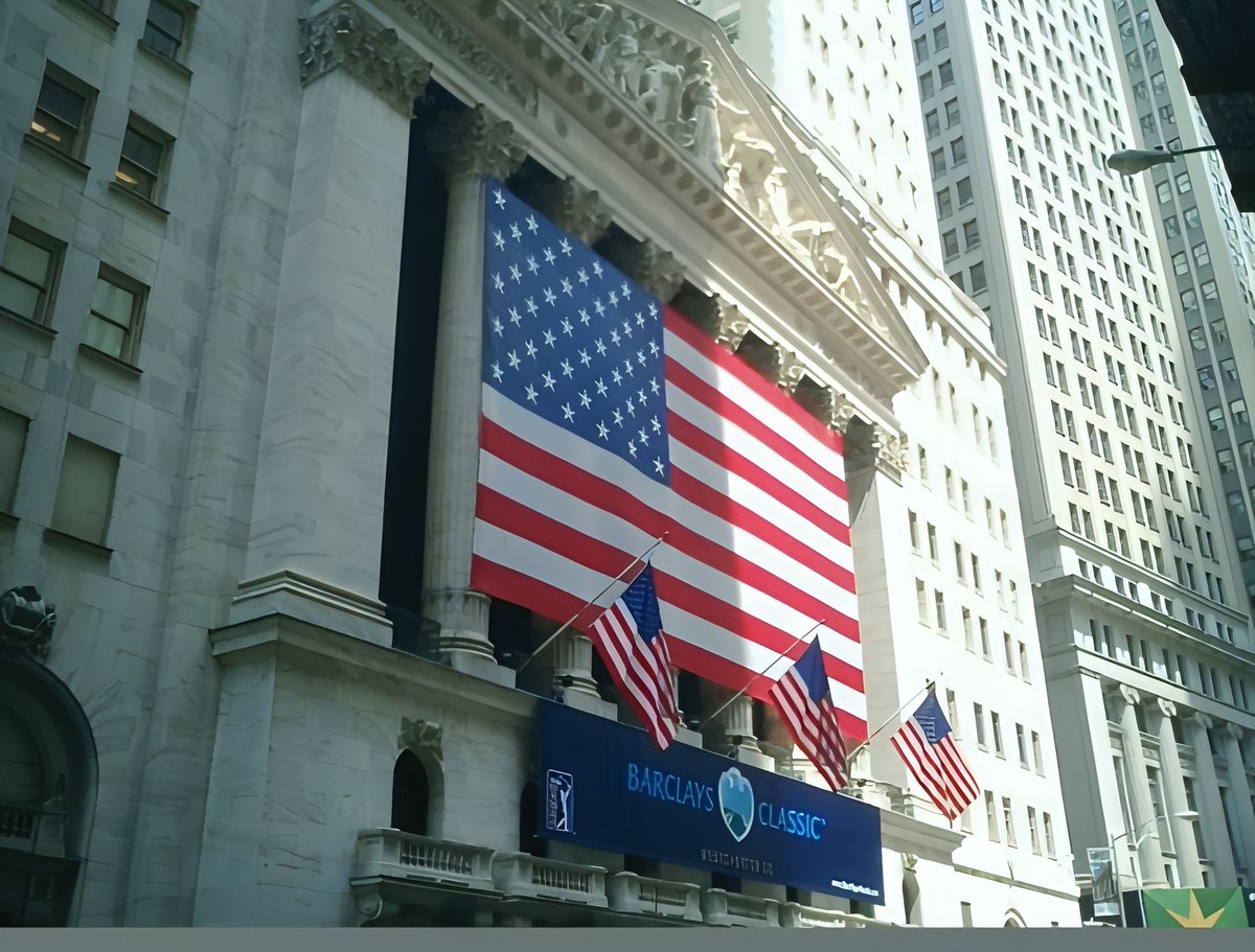 macchan_jk66's tweet image. #GOLDCRAZE #FINANCIALALERT

SO, YOU&apos;RE SAYING THAT WHAT&apos;S GOING DOWN WITH GOLD IN 2025 IS LIKE THE SUBPRIME MORTGAGE FIASCO OF 2007, HUH? MAN, THAT&apos;S WILD! BACK IN &apos;07, WHEN THE SUBPRIME MARKET WENT KAPUT, I WAS LIKE, &quot;I TOLD YOU SO,&quot; BECAUSE I&apos;D BEEN SOUNDING THE ALARM FOR AGES.…