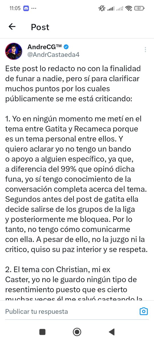 1) Holi, primero que nada quiero agradecer a todas las personitas que me dieron su apoyo y no me juzgaron aunque hice la estupidez de fiarme de alguien así. Me enviaron esta foto, porque lo tengo bloqueado de todas partes, y me dio rabia. No quisiera que la gente que me dio