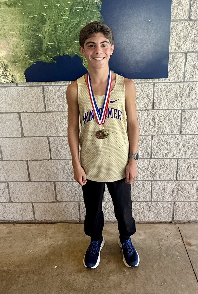 MHS XC (@mogoxc) on Twitter photo Freshman, Jonah Harris claims the title as varsity Boys District Champion!! 
💪🥇💪
#EarnedNotGiven Freshman, Jonah Harris claims the title as varsity Boys District Champion!! 
💪🥇💪
#EarnedNotGiven