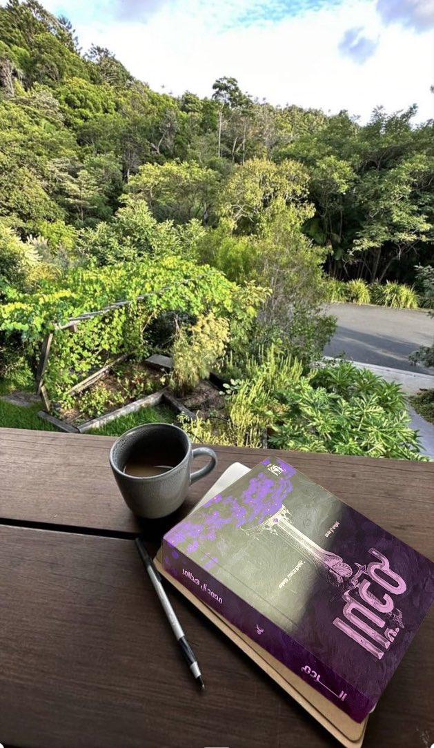 معرض الرياض الدولي للكتاب 

سعيد جداً بأنني كنت جزء من معرض الرياض الدولي للكتاب ، التقيت فيه بكل محبي الأدب والثقافة ، كان معرضاً جاذباً وممتعاً ، اما فيما يخص رواية الرّدم ، الحمدلله حمداً كثيراً ، تم نفاد جميع الكميات المتوفرة من رواية الردم في معرض الرياض الدولي للكتاب ، تبقى