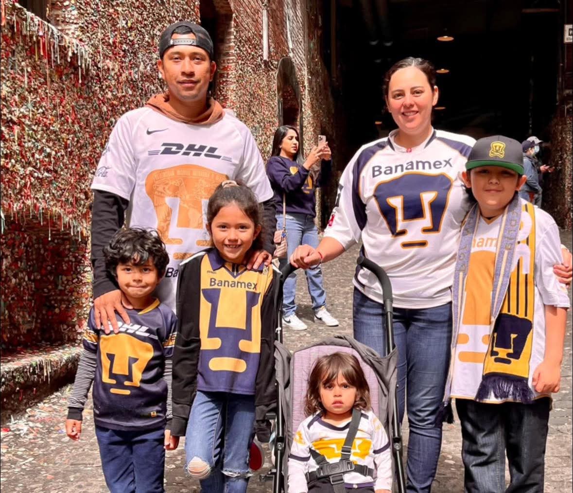 PumasBoyzo's tweet image. Yo: Soñe contigo 
Ella: ¿Qué soñaste? 
Yo

#família #Pumas