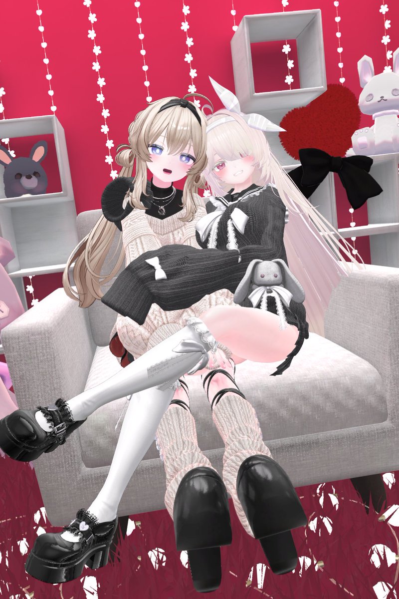 おはよーございます！！
はつみぃちゃんがお写真撮ってたので混ざって一緒にお写真撮りました📷

今日頑張って連休たのしむのだー🐱