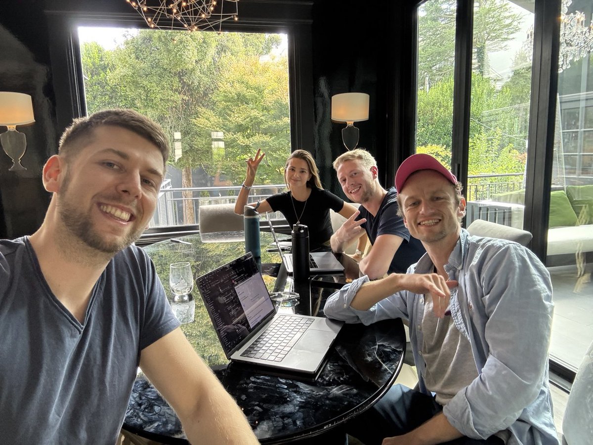 Coming to SF as a European founder? You NEED to check out <a href="/founderembassy/">Founder Embassy SF</a> 🇪🇺🇺🇸

<a href="/HelenaGagern/">Helena</a>  and <a href="/schaumburgd/">Donatus Schaumburg-Lippe</a>  have built one of the best spaces imaginable for EU founders trying to get started in Silicon Valley.

They’ve helped countless friends of mine with visas, fundraising