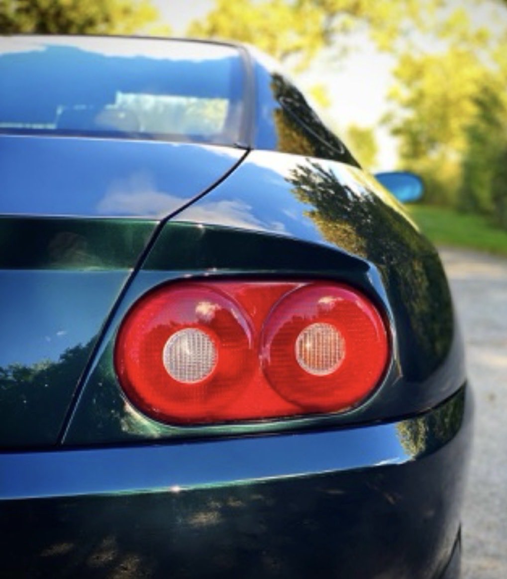 Verde_Ferrari456 tweet media
