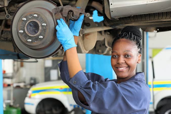 Simphiwe3202's tweet image. @siu @NPA_Prosecutes @kzngov @kzncogta @ThamiNtuliy please investigate this 

The transversal multi-billion rand RT46 Government Fleet Tender which falls under @Treasury_RSA is being looted. This is why Black-owned Auto Workshops are not receiving any State and Government…