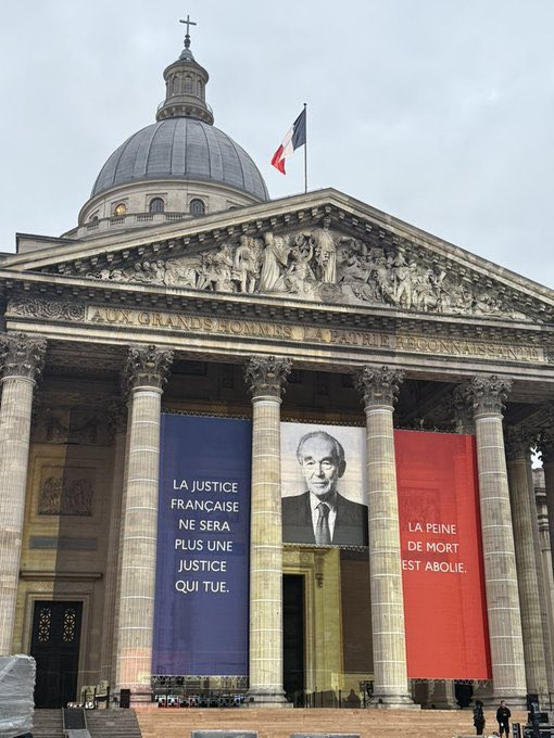 philippeherlin's tweet image. L&apos;entrée au Panthéon de Robert Badinter est une honte, c&apos;est lui qui a initié le laxisme judiciaire. Il a du sang sur les mains. Un jour nous rétablirons la peine de mort.