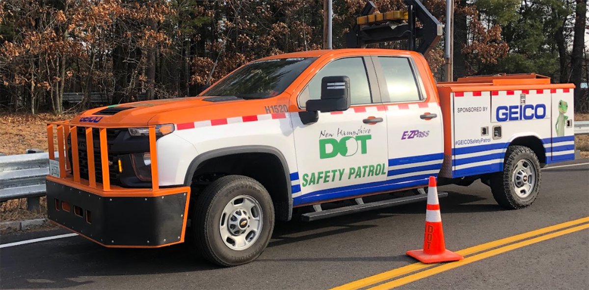 NewHampshireDOT's tweet image. This October:
Oct 18 = Move Over Day – slow down &amp;amp; give space to flashing lights.
Oct 19–25 = Teen Driver Safety Week – positive habits save lives.
The NHDOT Safety Patrol, sponsored by @GEICO, is here to help keep ALL drivers safe. #GEICOSafetyPatrol #MoveOver
