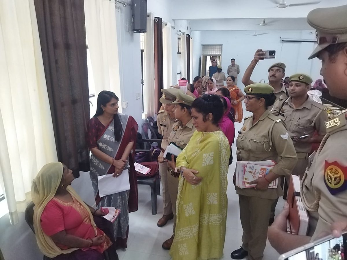 DPO Baghpat (@dpobpt) on Twitter photo राज्य महिला आयोग की माननीय सदस्य डॉ हिमानी अग्रवाल जी की अध्यक्षता में तहसील सभागार कैराना में महिला जनसुनवाई कार्यक्रम <a href="/CMOfficeUP/">CM Office, GoUP</a> <a href="/UPGovt/">Government of UP</a> <a href="/dm_shamli/">DM Shamli</a> <a href="/CdoShamli/">CDO Shamli</a> <a href="/UPMahilaKalyan/">UP Mahila Kalyan</a> राज्य महिला आयोग की माननीय सदस्य डॉ हिमानी अग्रवाल जी की अध्यक्षता में तहसील सभागार कैराना में महिला जनसुनवाई कार्यक्रम <a href="/CMOfficeUP/">CM Office, GoUP</a> <a href="/UPGovt/">Government of UP</a> <a href="/dm_shamli/">DM Shamli</a> <a href="/CdoShamli/">CDO Shamli</a> <a href="/UPMahilaKalyan/">UP Mahila Kalyan</a>