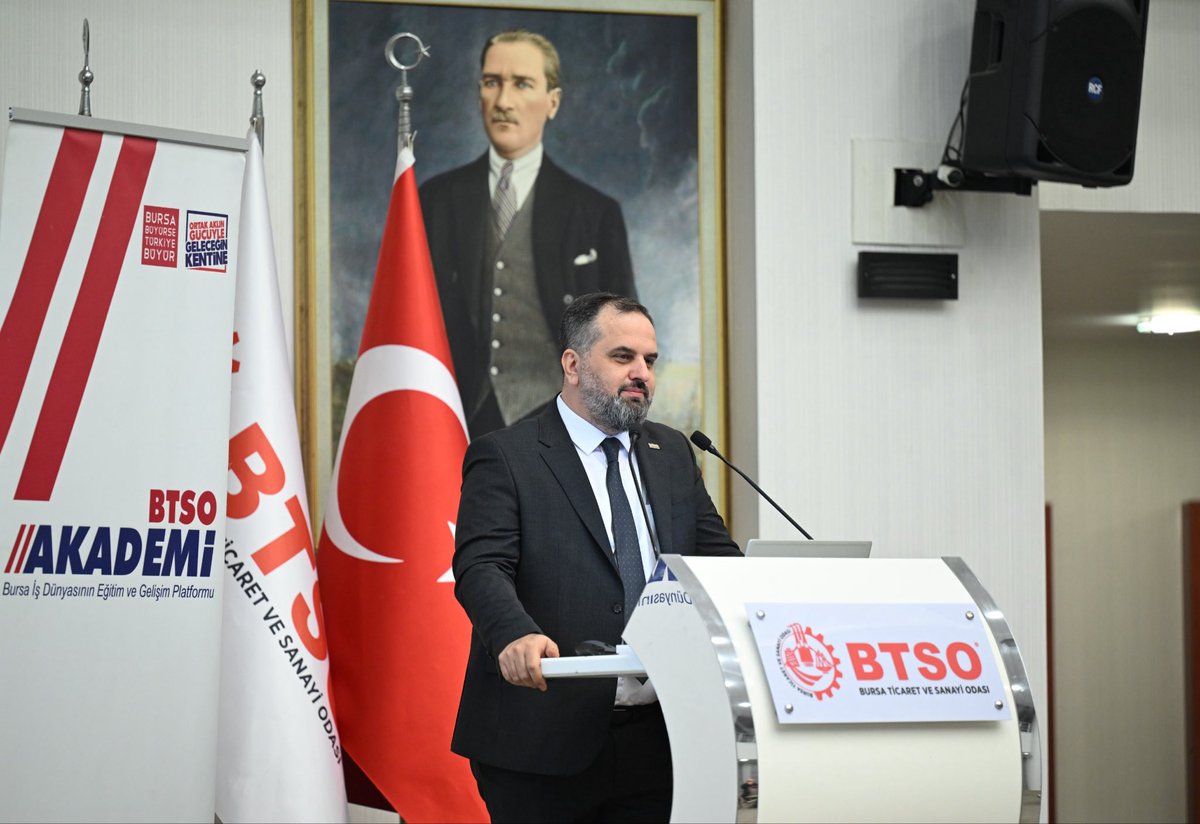 BursaTSO's tweet photo. 🌆 BTSO Akademi kapsamında, 5️⃣4️⃣’üncü Meslek Komitemiz öncülüğünde “634 Sayılı Kat Mülkiyet Kanunu ve Site Yönetimi Mevzuatı” bilgilendirme semineri düzenlendi.

🔑 Açılış konuşmasını Yönetim Kurulu ��yemiz Alparslan Şenocak’ın yaptığı seminerde Bursa Uludağ Üniversitesi Sürekli Eğitim ve Araştırma Merkezi Eğitmeni Muzaffer Ulaşdı site yönetiminde karşılaşılan hukuki süreçler, kat maliklerinin sorumlulukları ve güncel mevzuatlar hakkında bilgi verdi. Eğitimi meclis ve komite üyelerimiz de takip etti.