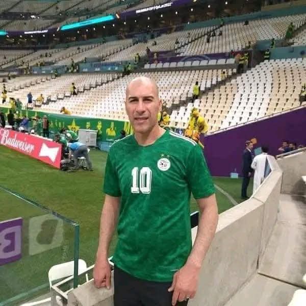 Bonoise23Dz's tweet image. زين الدين زيدان في مدرجات ميلود هدفي بوهران لمتابعة نجله لوكا ❤️🇩🇿

#الجزائر 
#ALGSOM