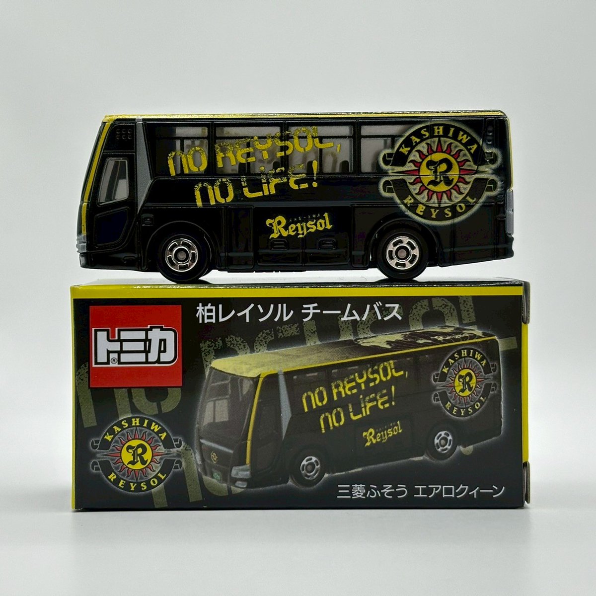 トミカ 柏レイソル チームバス TT-KRTB001-NS_add2.jpg