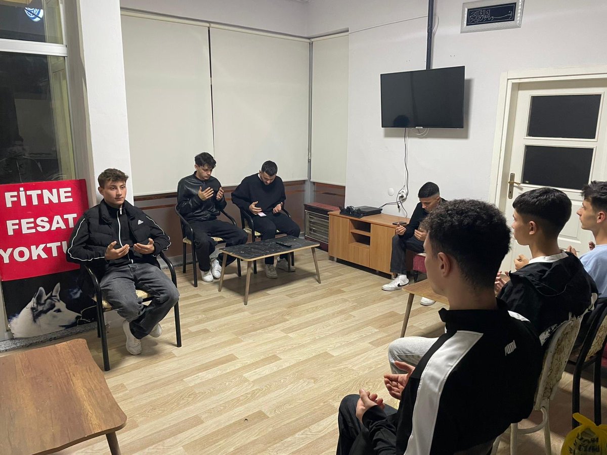 devrekocak's tweet photo. Haftalık Kuran-ı Kerim tilavetimizi gerçekleştirdik. https://t.co/rj9SMYIRCf