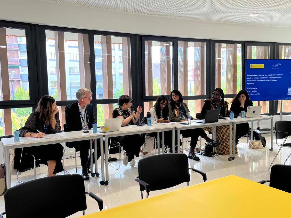 drewcostafreda's tweet photo. La @cooperaciocat a la taula "Per una societat civil resilient des d'un enfocament ecosistèmic", organitzat per @AECID_es i @FordFoundation
IX Cimera de l'Aliança Global per al Govern Obert #OGPSummit @opengovpart
@CoordiONGD
@spacesforchange https://t.co/6rivclDTXN
