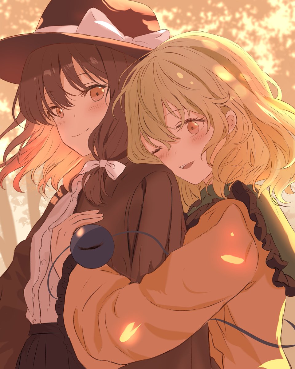 宇佐見蓮子 「左が最近の、右は2年前に描いたイラスト