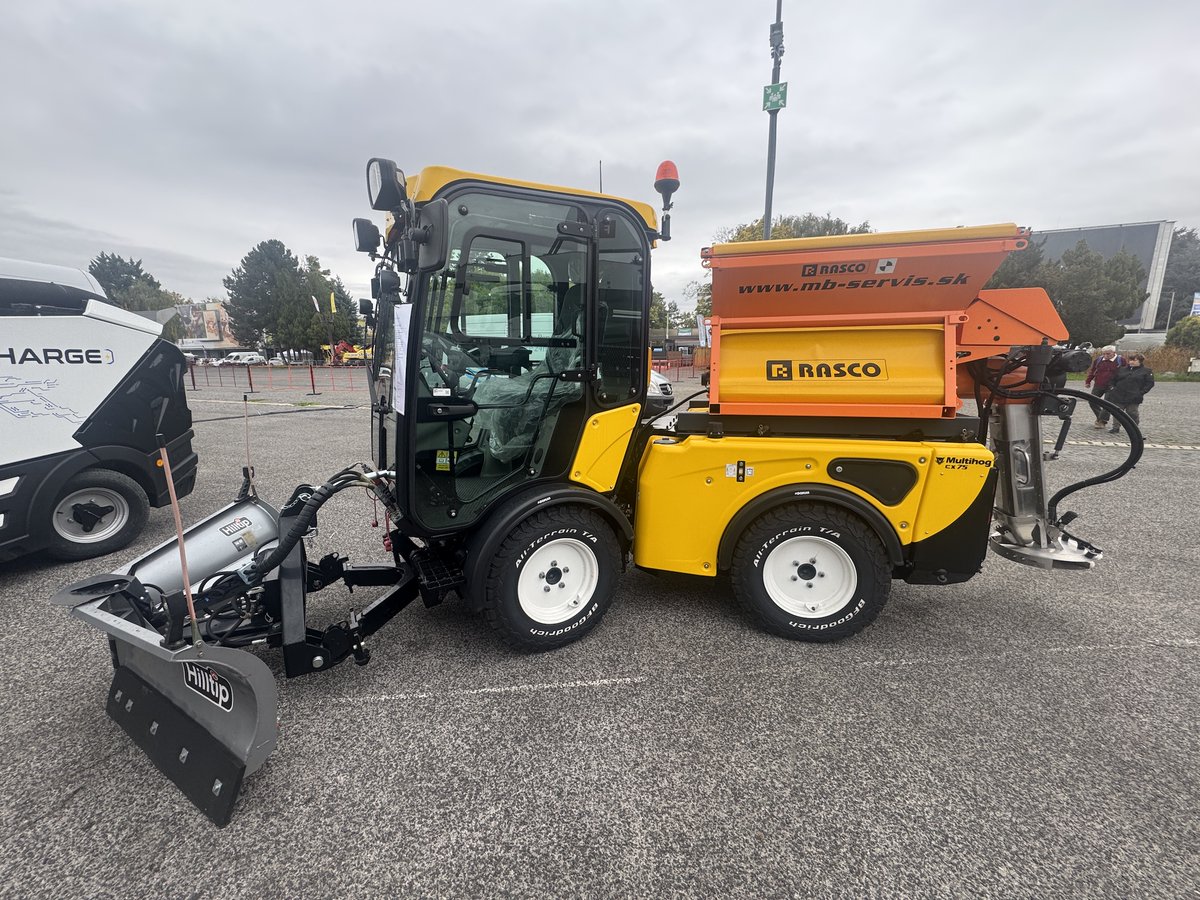 Our Slovakian dealer, MB Servis is attending the Autoshow Exhibition in Nitra, running from today until Sunday, October 12th. 

They’re showcasing a Multihog CX equipped with a winter setup featuring a V plough and salt spreader, the perfect solution for year-round maintenance.