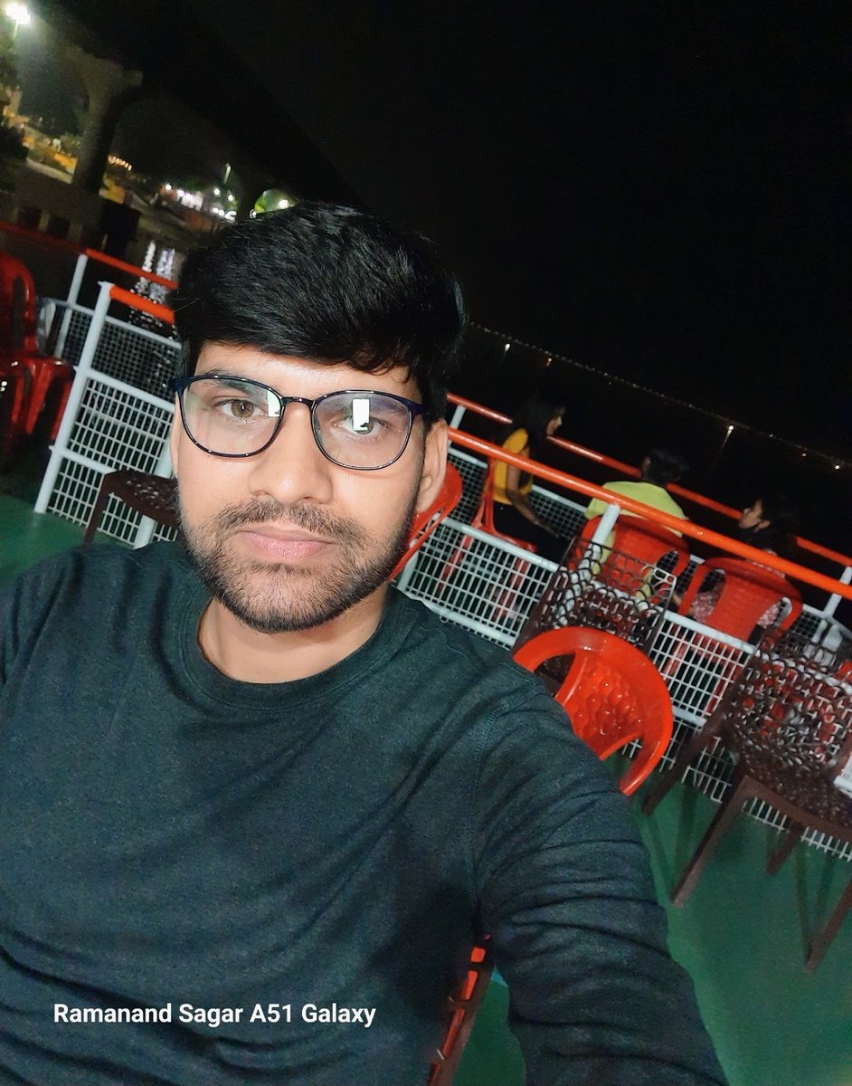 “किस्मत हमारे हाथों में नहीं होती 
लेकिन मेहनत हमारे हाथों में 
होती हैं और मेहनत से ही किस्मत बनाती हैं..!’’

शुभ रात्रि सभी साथियों को ,सही लोकेशन बताने वाले साथियों का स्पेशल प्रमोट करेंगे 🫶