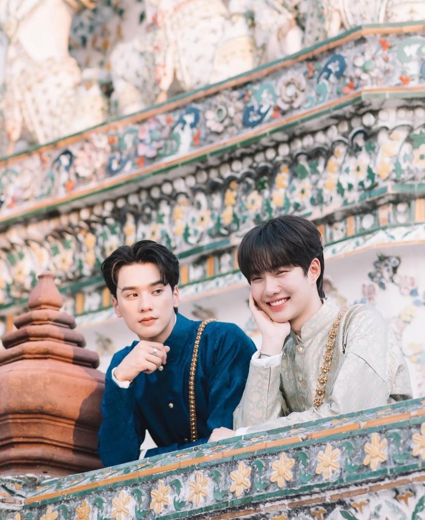 “งามแปลก”
“มิเหมือนชายใดในรัตนโกสินทร์”
“หลวงราชมนตรีถึงได้ห่วงนักห่วงหนา”

#KengNamping