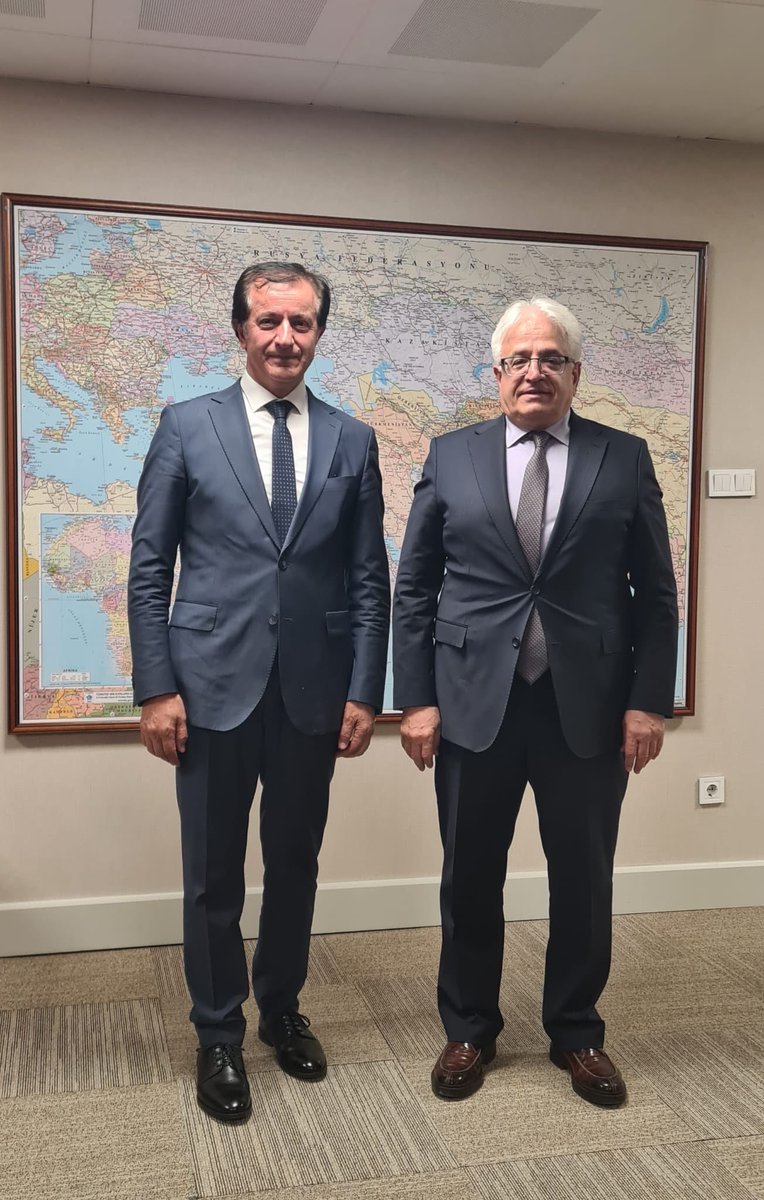 Kuzey Makedonya Türk Demokratik Partisi Genel Başkanı Sn. Zülfikar Zeynula ve Ardahan Üniversitesi  Rektörü Sn. Prof. Dr. Öztürk Emiroğlu'nu Başkanlığımızda misafir ettik. Başkanlığımızın bölgesel ve küresel çerçevede faaliyetlerini değerlendirdik.