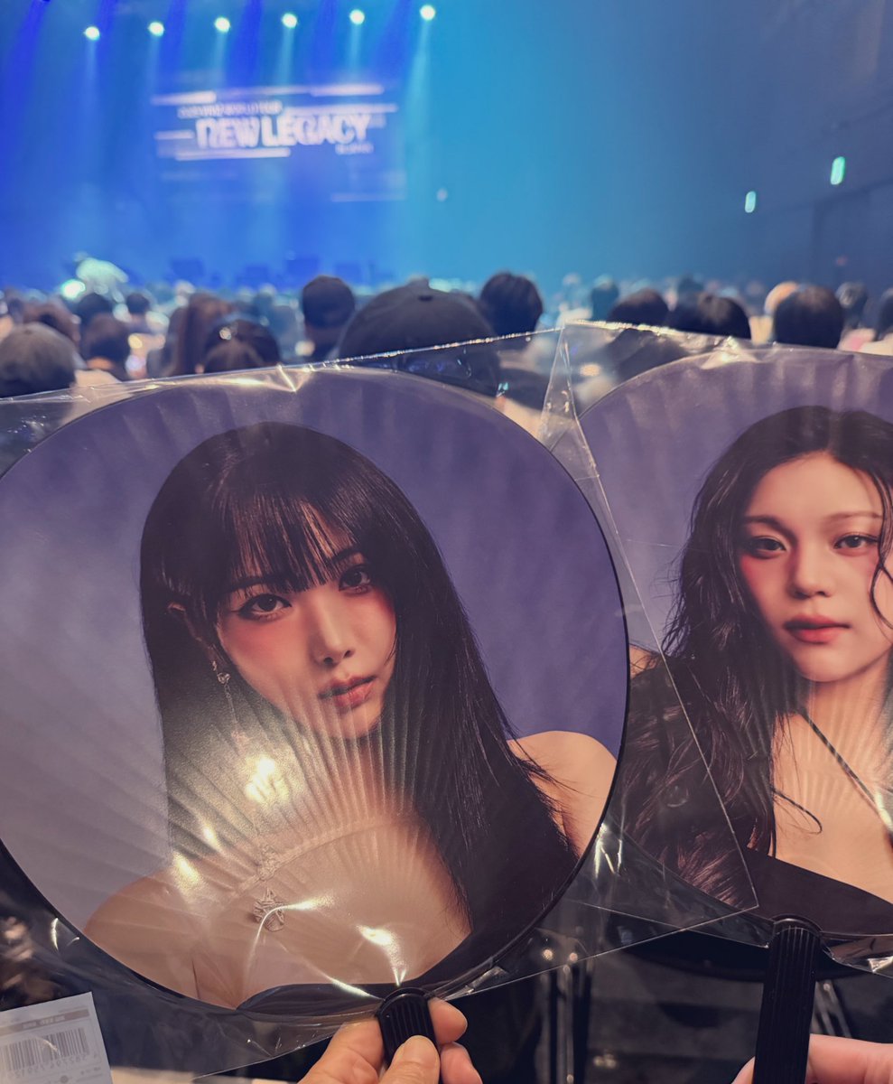 VIVIZちゃんたち相変わらず可愛かったし、ダンスはキレキレでカッコよくて毎回感動🥹
大阪公演も楽しみ😊

#VIVIZ
#NEW_LEGACY_in_TOKYO