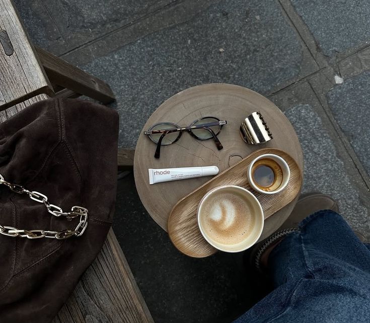 ceelune_'s tweet image. 