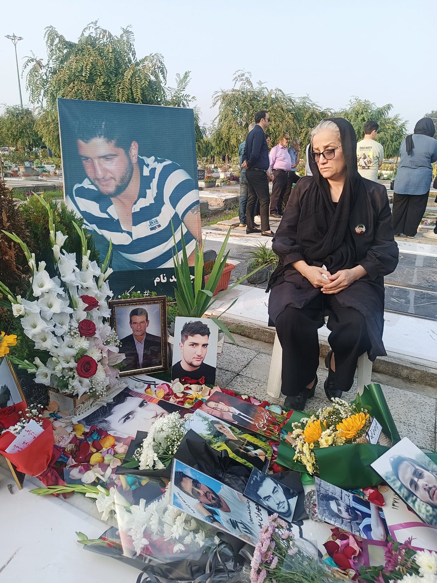 سه سال از رفتنت گذشت برادرِ قهرمانم...💔
#مهرگان_زحمتکش