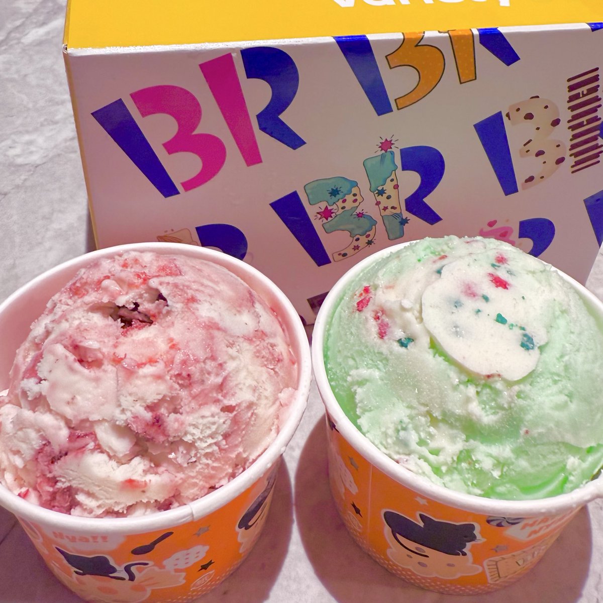 usaqiyan's tweet photo. 🍨🥄 https://t.co/qttQcxjtrW