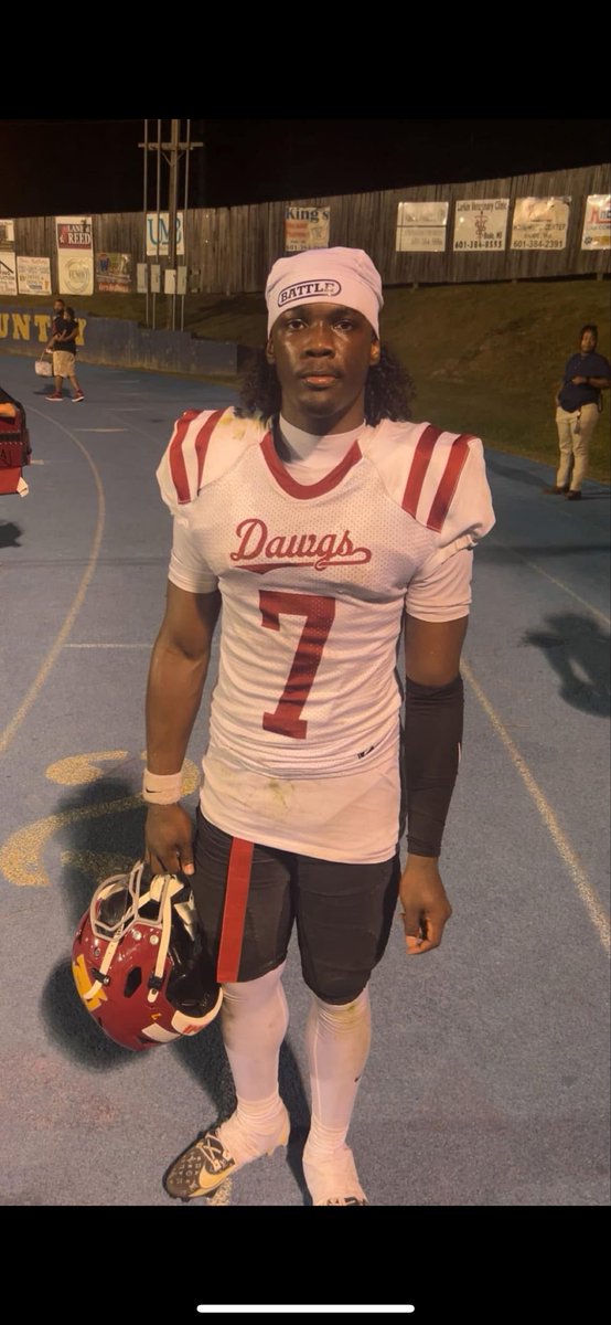 STRAIGHT ATH KAMERON MOODY

Jr week 1-6 total yards-851
Fr-Jr interception- 10
Fr-Jr tackles- 77
Fr-Jr fumble rec-5
NOT DONE YET!!
<a href="/MacGrifferous/">Nick Griffin</a> <a href="/Coach_JenkDawg/">Coach Jenkins</a>