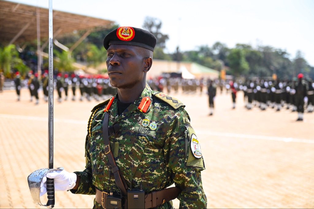Kamukama Fredie #FutureSecured #PLU (@kamukamafredie) on Twitter photo CDF Gen Muhoozi Kainerugaba praises Col. Adnan Kaale and 63rd kololo independence parade CDF Gen Muhoozi Kainerugaba praises Col. Adnan Kaale and 63rd kololo independence parade