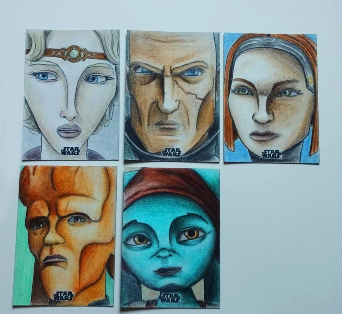 Mathildefrench's tweet image. Thrilled to share my sketch cards for the Topps Star Wars Chrome set! Part 1
It’s always such an honor to be part of the galaxy far, far away!
#StarWars #Topps #theclonewars #Ahsoka #Anakin #ObiWan