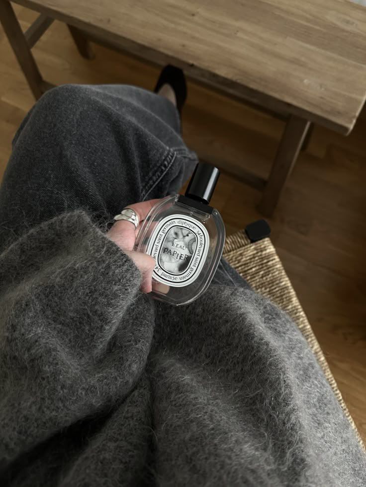 ceelune_'s tweet image. 