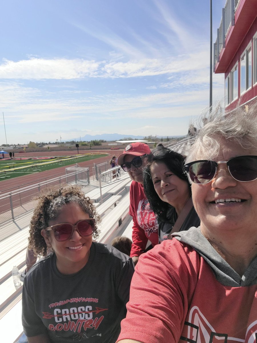 Cheering on our xcountry Coyotes. Love the drive these runners have. <a href="/rvegab_TISD/">Rosy Vega-Barrio</a> <a href="/ida_estrada_/">Ida Estrada</a> <a href="/coachelias01/">Jordi Elias</a> <a href="/Joanna_TISD/">Joanna Hernandez</a>