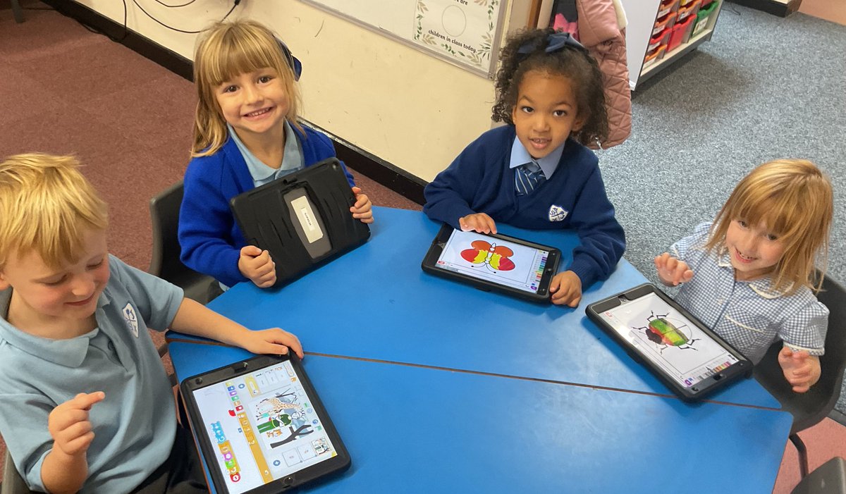 StJosephsCP's tweet image. This afternoon in FY we created self-portraits using watercolours, built our homes and families with Stickle Bricks, and practised digital skills on Minimash!  A wonderful mix of creativity, construction and #computing 💡🏡🎨💻 #EAD #Articles29&amp;amp;31