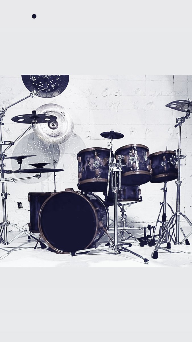 LiprineOfficial's tweet photo. ドラムセットとキャビネットはセットで借りると超お得です🉐

また新たにMV撮影の案件が決まりました!! https://t.co/3nTsTLZmvy