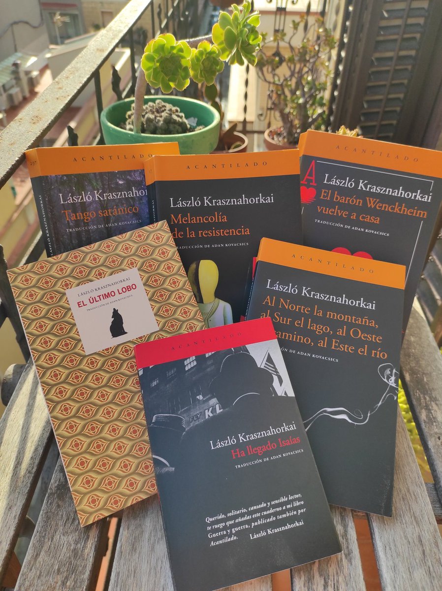 Libros de László Krasznahorkai.

Libros de: <a href="/ladylibrorojo/">gema</a>