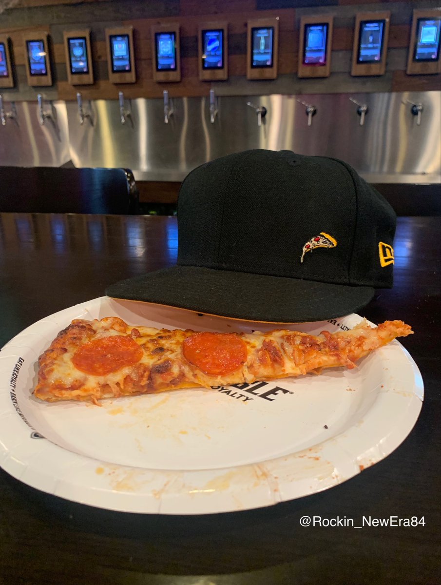 Saturday (10/4/25) #FOTD was my <a href="/NewEraCap/">New Era Cap</a> #59Fifty Taco Hat 🌮 and yesterday was my Pizza hat 🍕 
#newera #neweracap #pizza #tacos