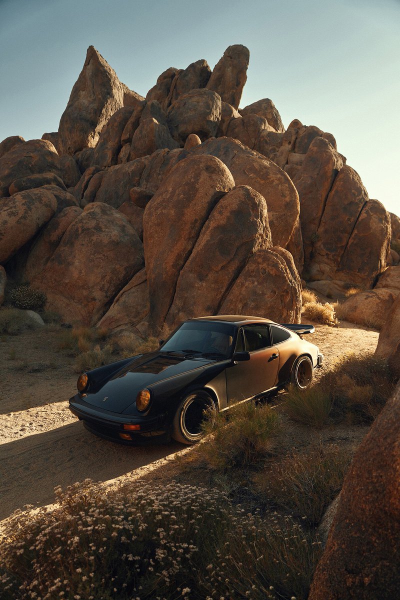 kotecinho's tweet image. 1984 Porsche 911 Goldrush 🪙⚫️