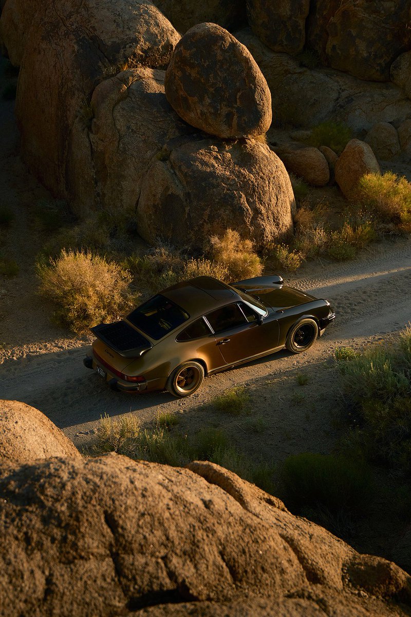 kotecinho's tweet image. 1984 Porsche 911 Goldrush 🪙⚫️